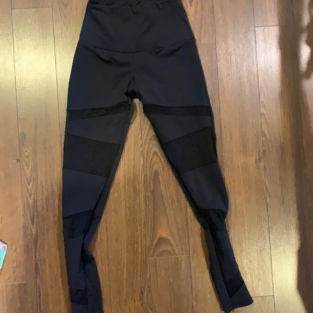 Onzie compression workout tights
